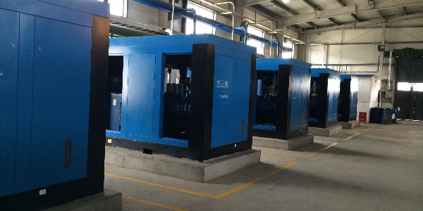 一臺大機&多臺小機，如何選擇？睿寂行空壓機