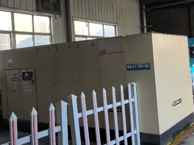 三臺200kW螺桿空壓機保養完成！